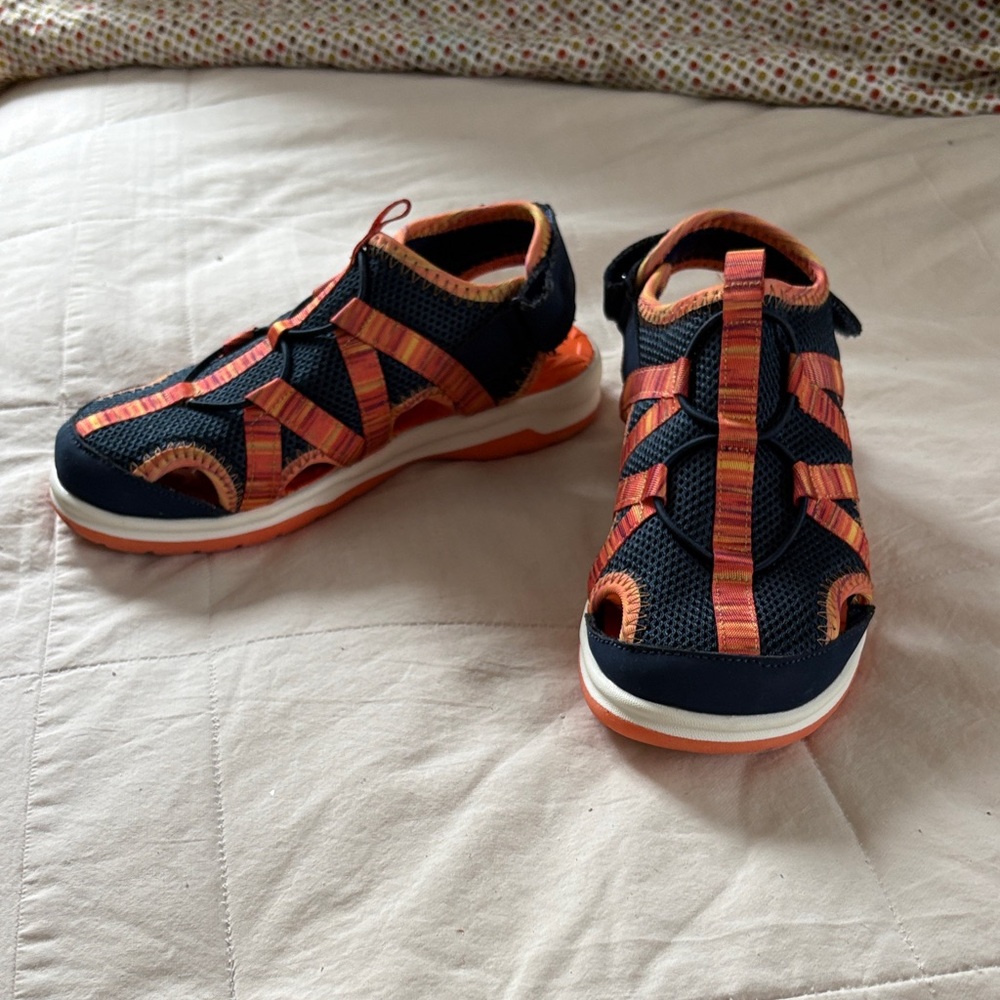 Lands' End Kids Water Sandals Youth/Adolescent Size 1M UK 13 EU 32 Closed Toe